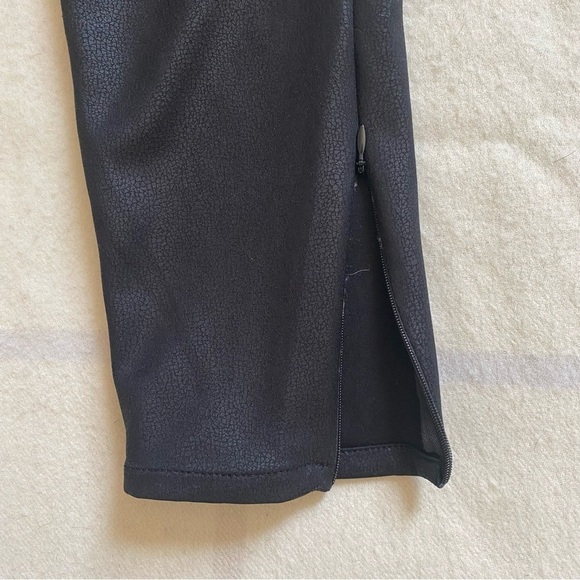 The Limited Black Faux Leather Skinny Jeggings Size 8 - Picture 10 of 14